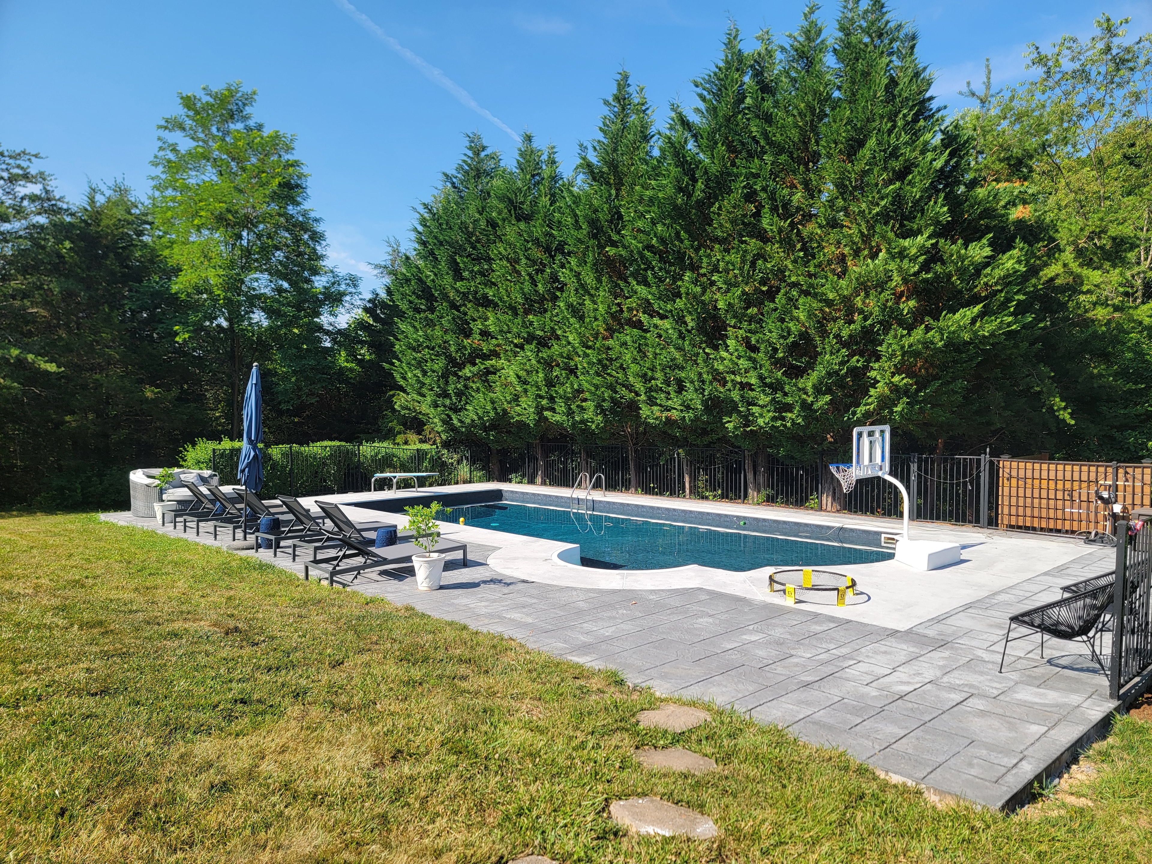 Custom concrete patio Central Virginia