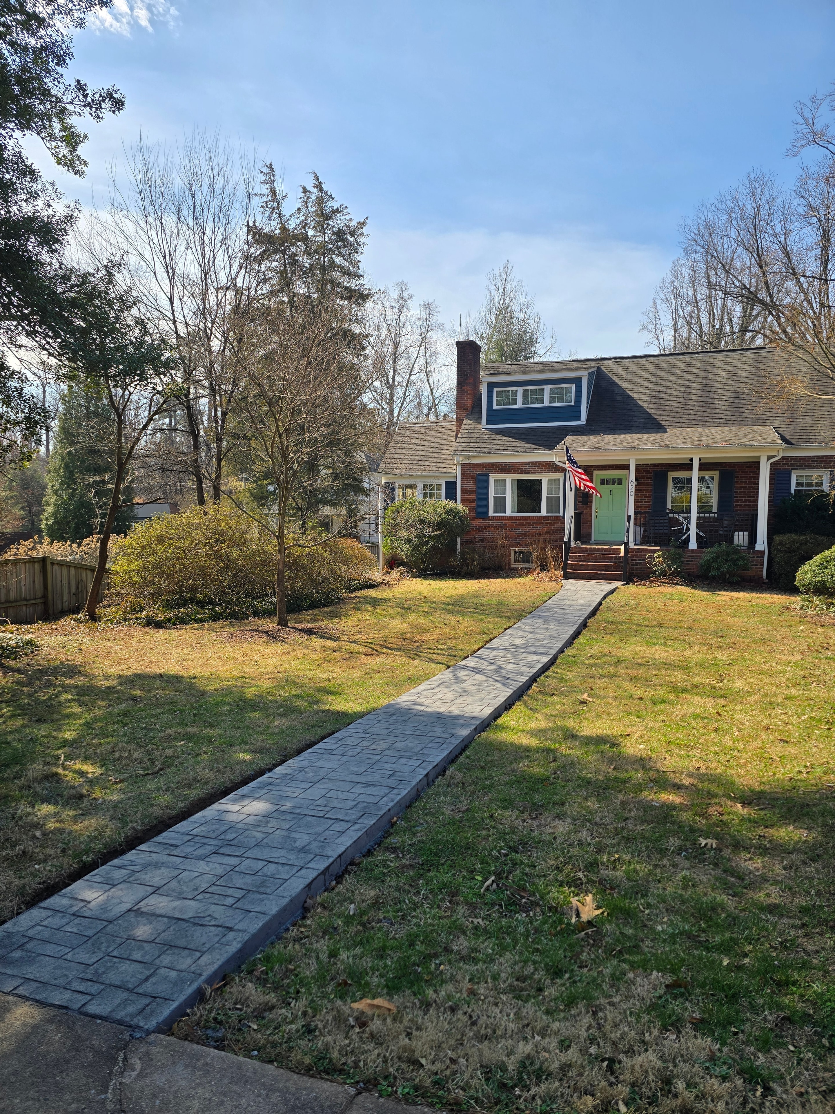 Concrete walkway contractor Virginia